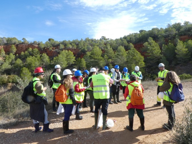 Trabajo de campo en cantera restaurada